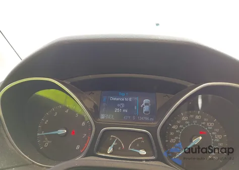 2012 Ford Focus Se z USA, uszkodzony, nr VIN 1FAHP3K20CL355998